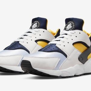 Nike Air Huarache 'Michigan' White Sneaker, Size 10 DD1068-107